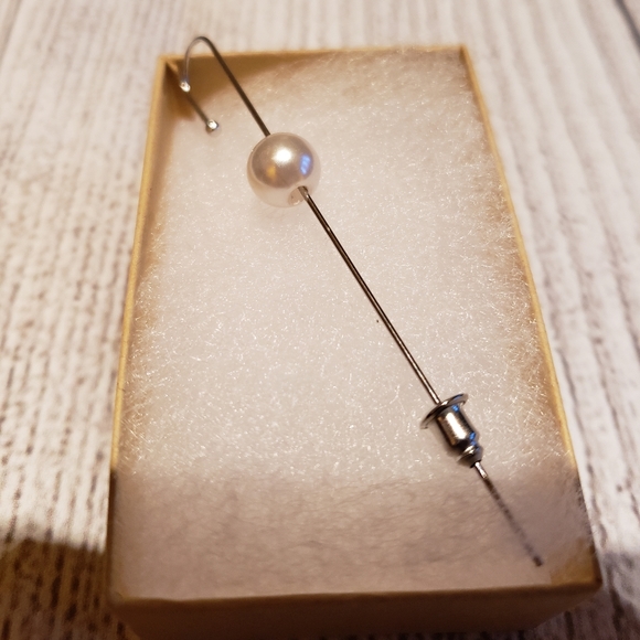 Hypoallergenic Gold crawler wrap earring - Picture 5 of 6